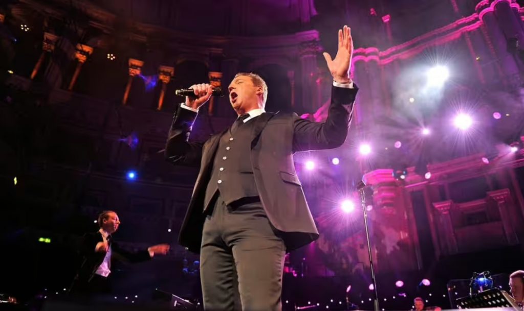 » RUSSELL WATSON TICKETS ARE AVAILABLE RIGHT NOW FOR UK CATHEDRAL TOUR